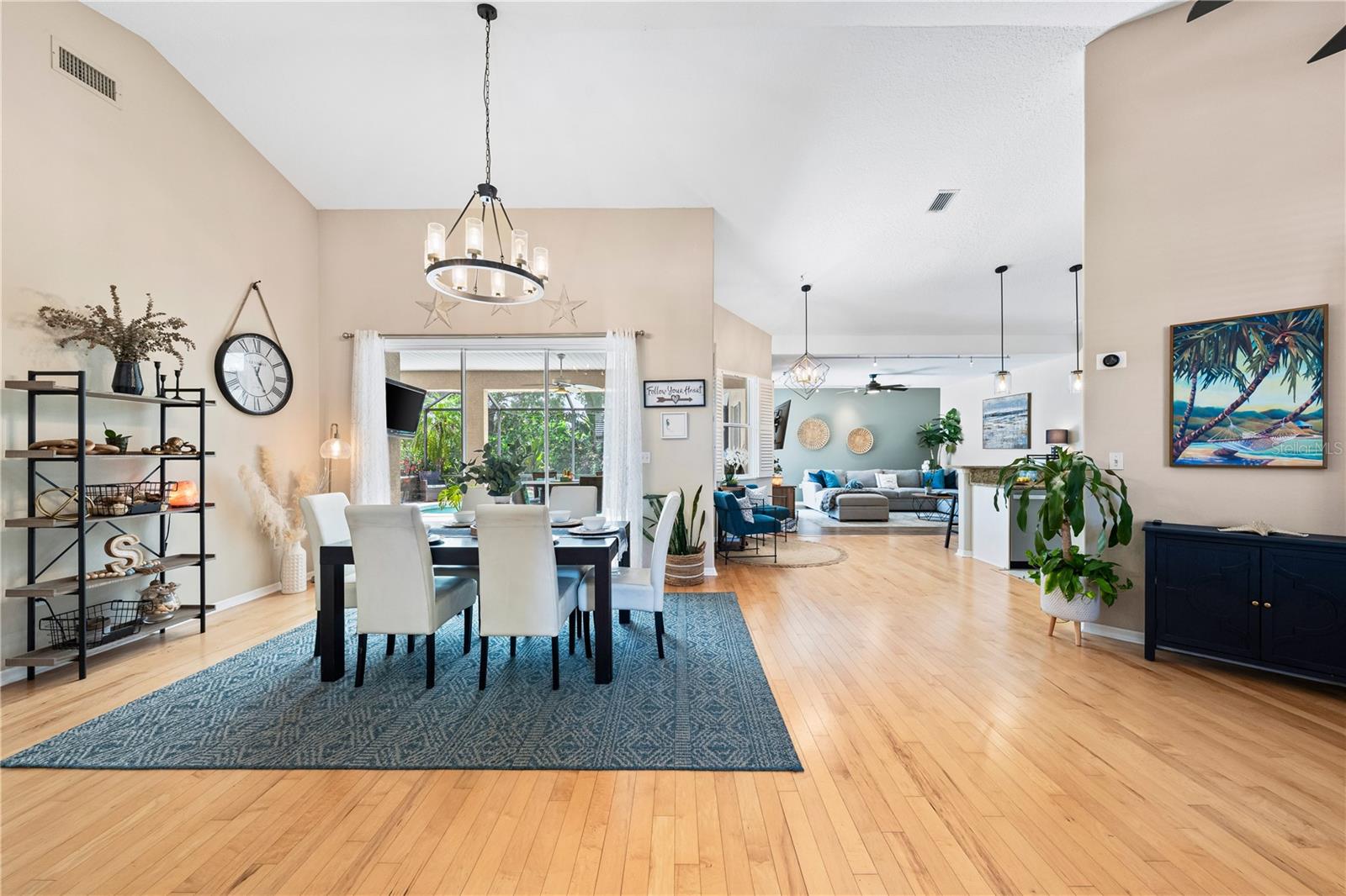 5272 SUNNYDALE CIR E