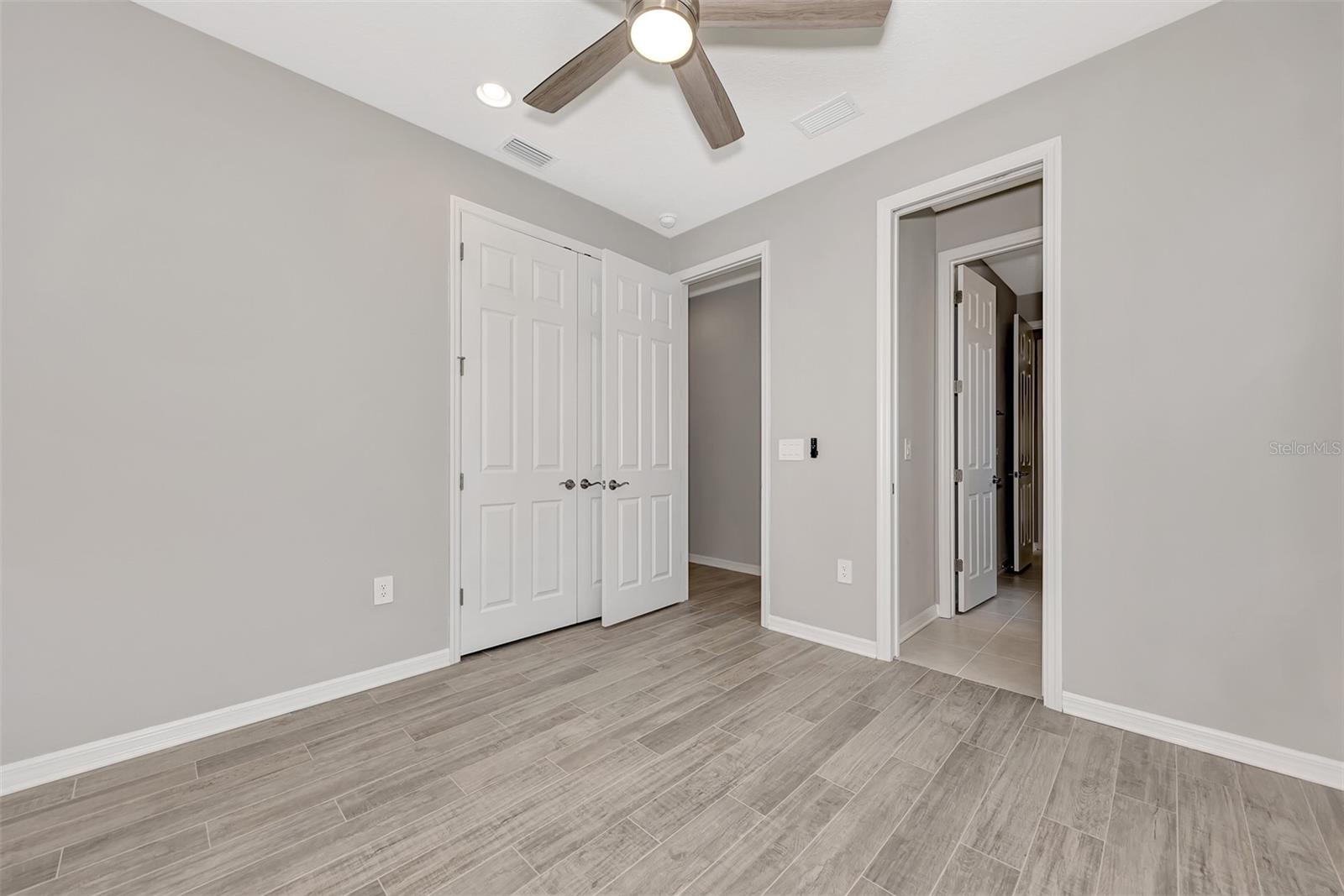 5825 MILLENNIUM SILVER CT