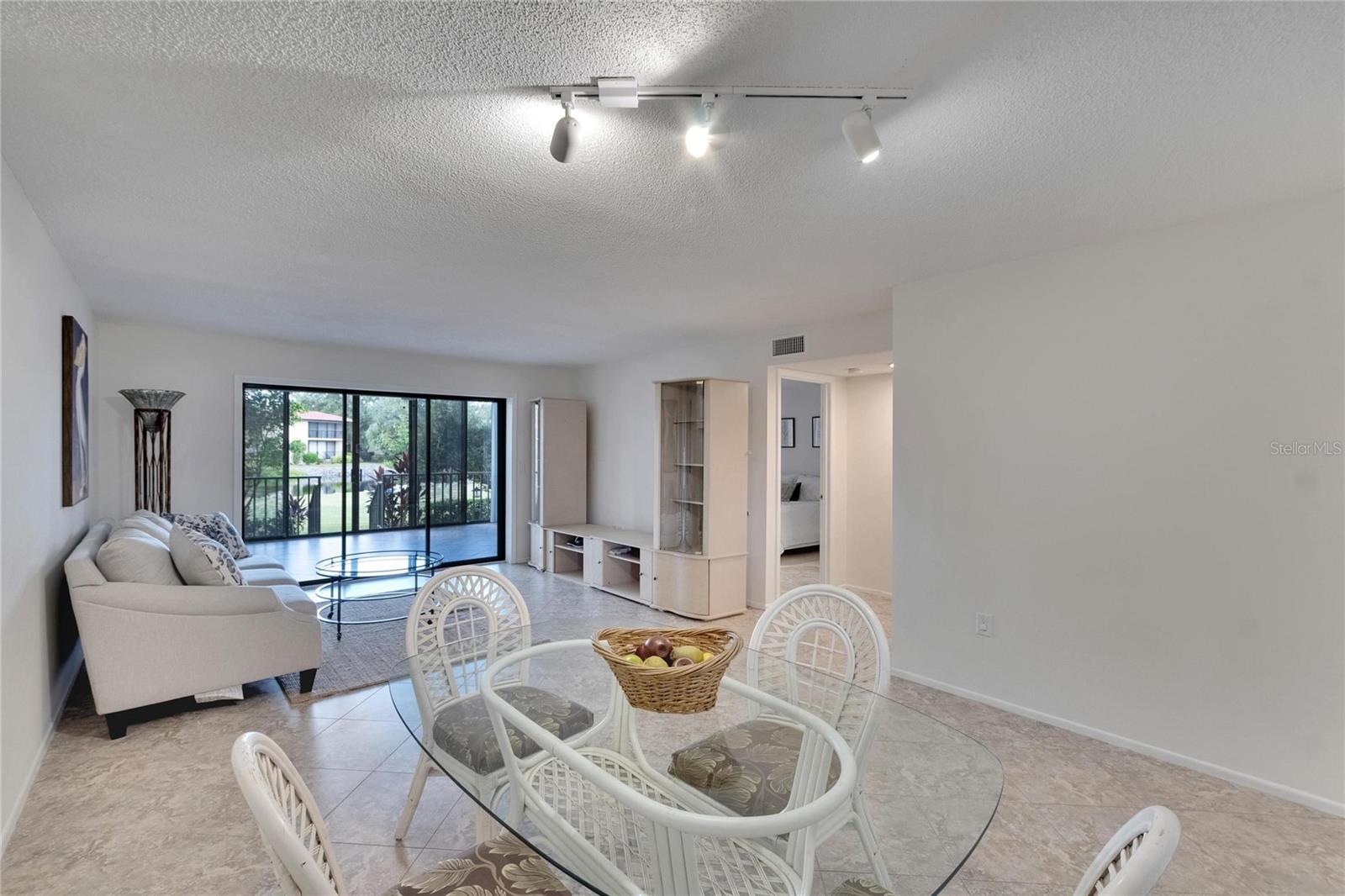 3415 WILD OAK BAY BLVD #427