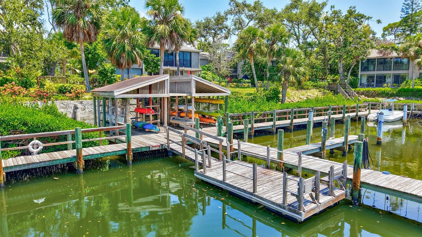 1637 BROOKHOUSE CT #244