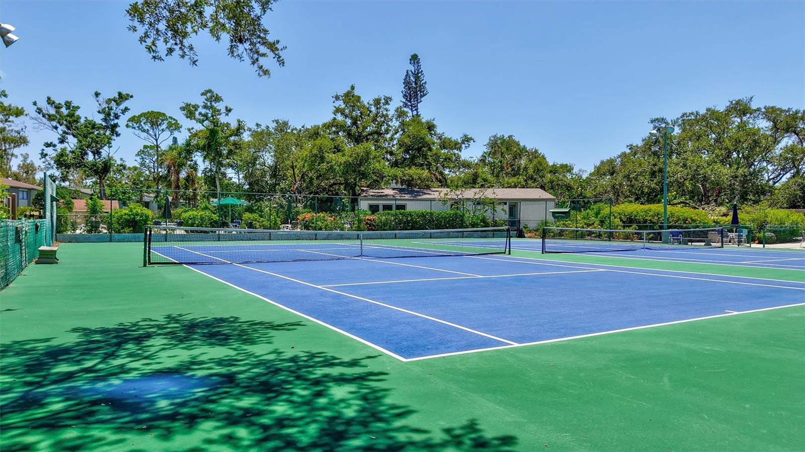 1637 BROOKHOUSE CT #244