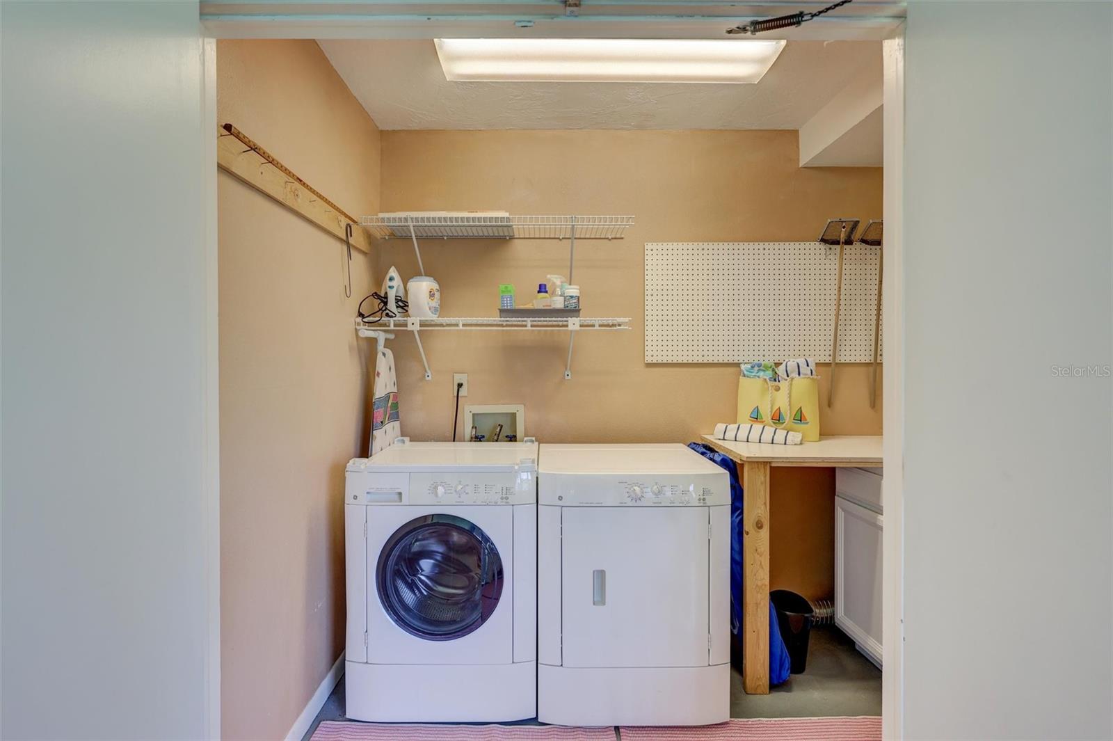 1637 BROOKHOUSE CT #244