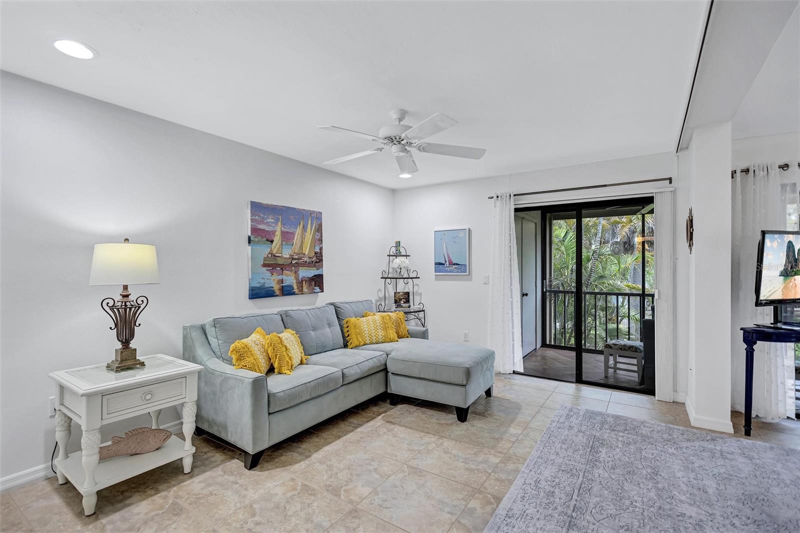 1637 BROOKHOUSE CT #244