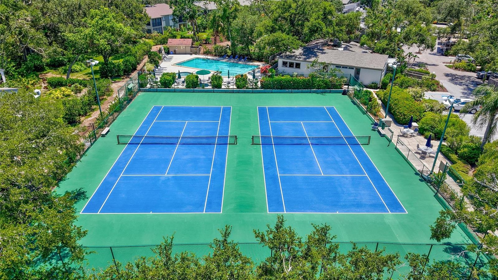 1637 BROOKHOUSE CT #244