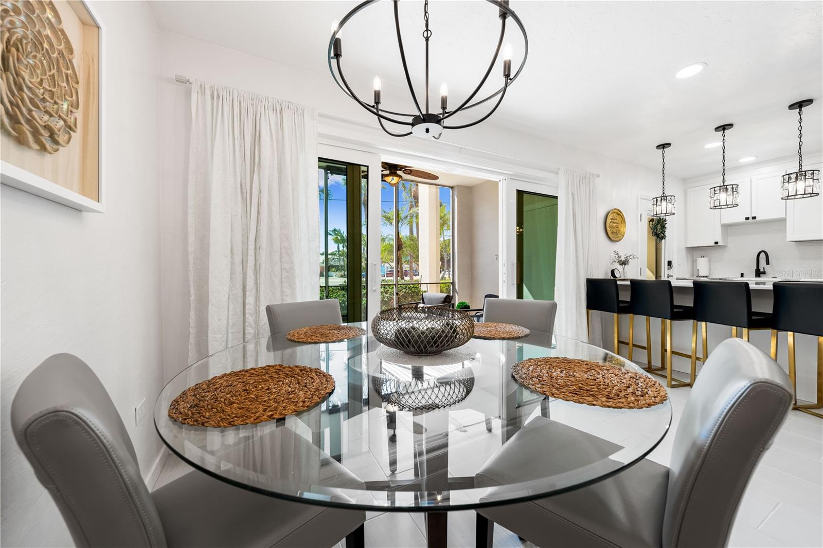137 AVENIDA MESSINA #2