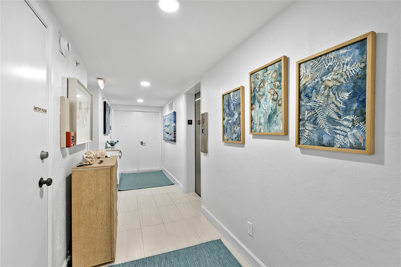 601 LONGBOAT CLUB RD #404S