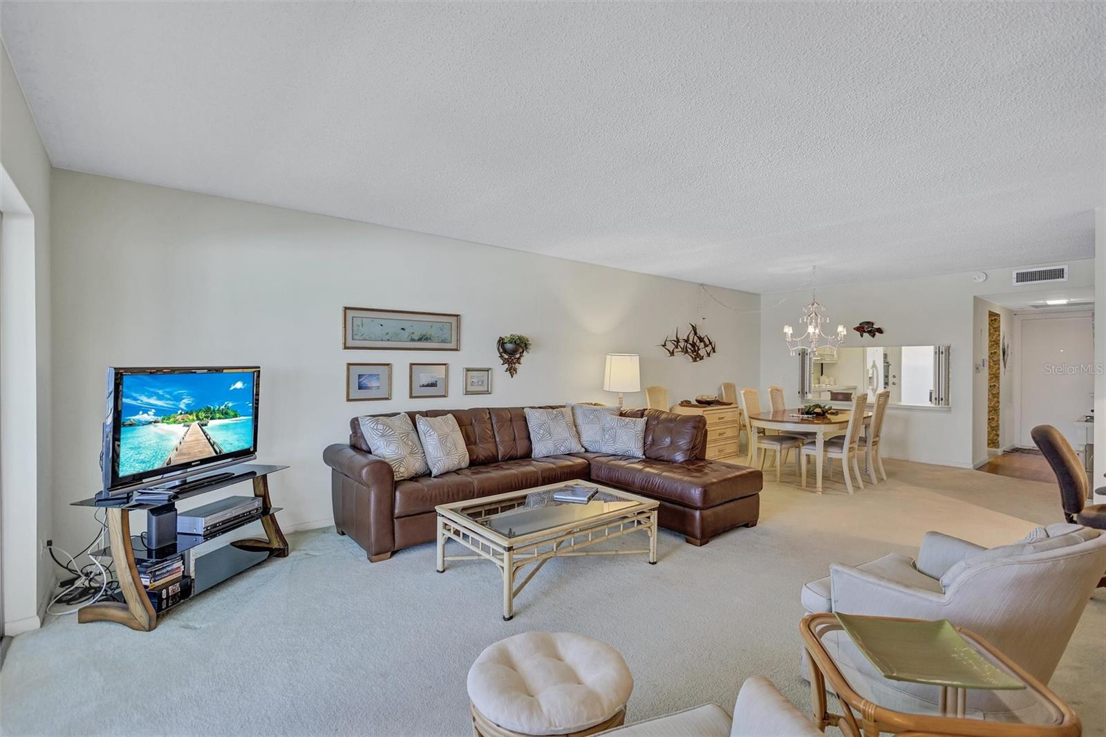 6140 MIDNIGHT PASS RD #601