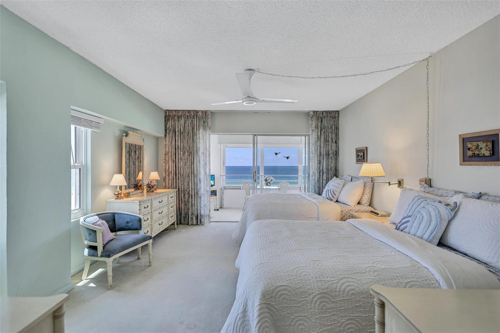 6140 MIDNIGHT PASS RD #601