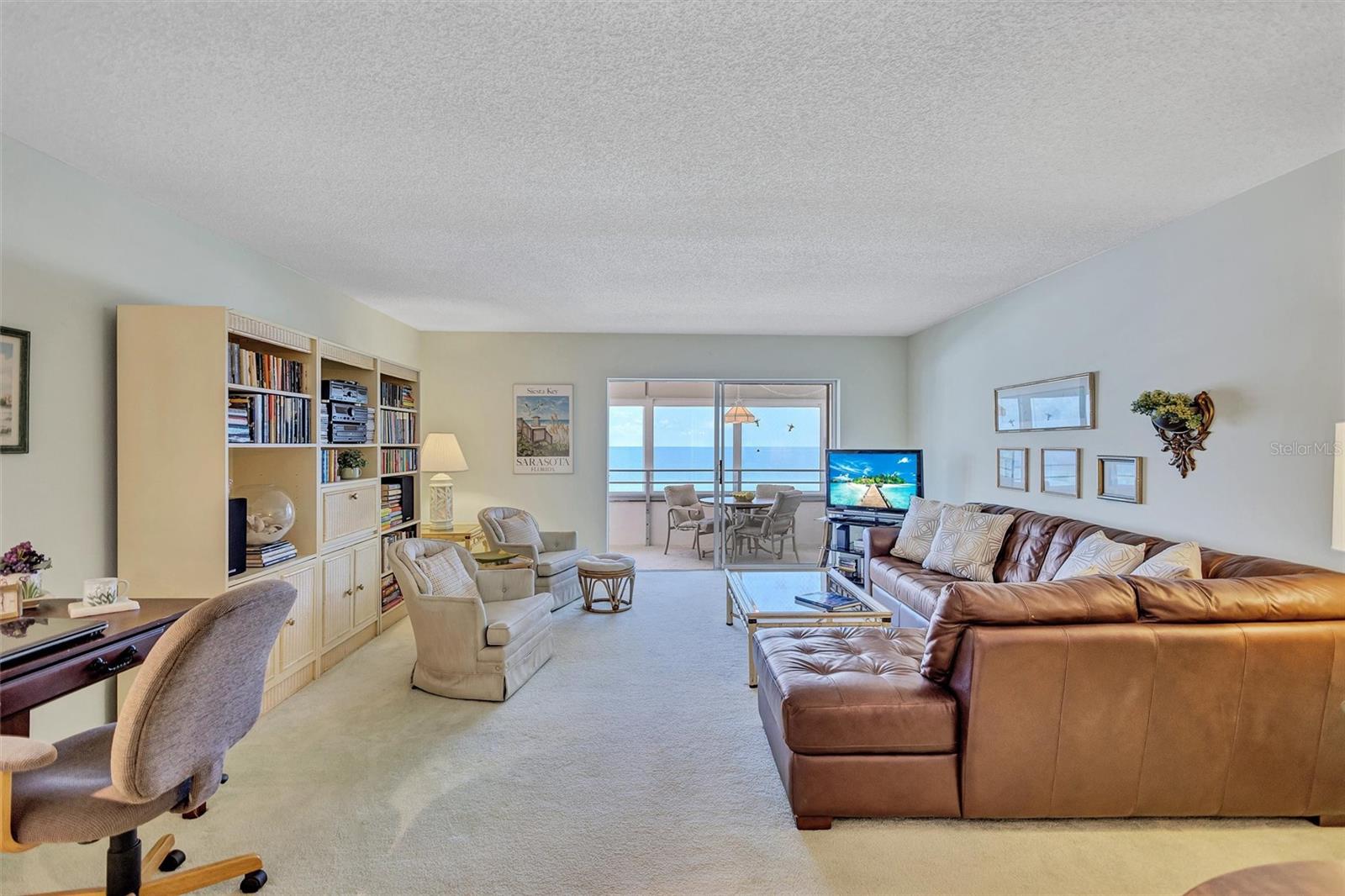 6140 MIDNIGHT PASS RD #601