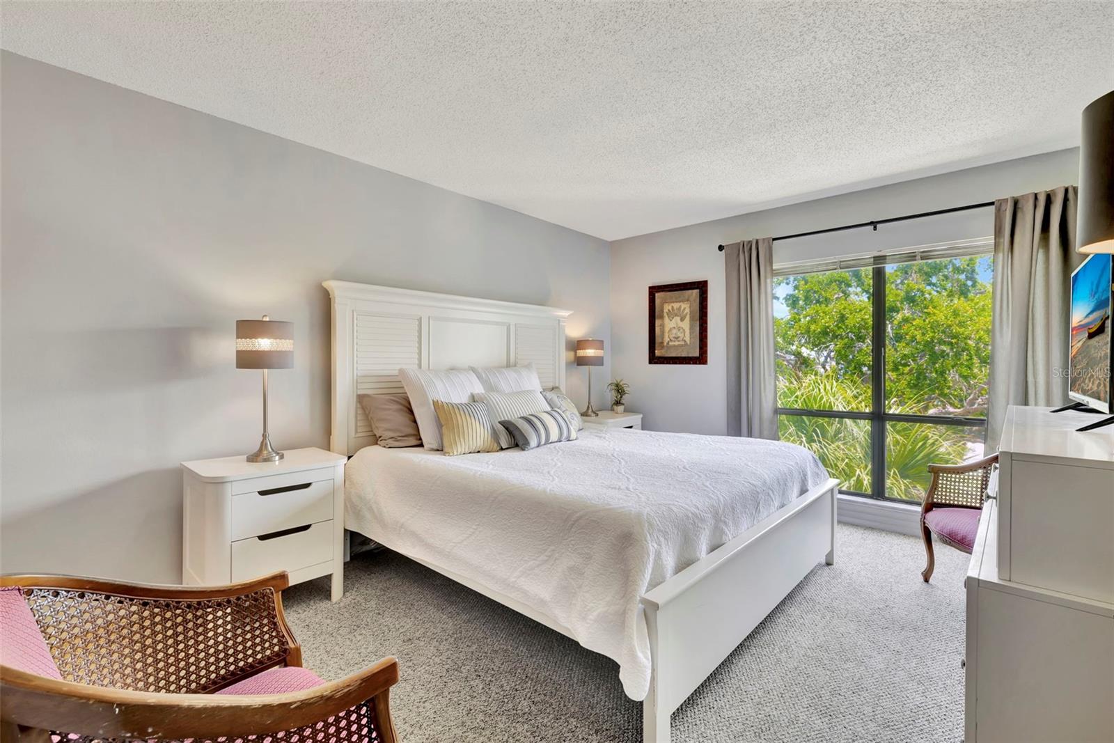 6157 MIDNIGHT PASS RD #E24