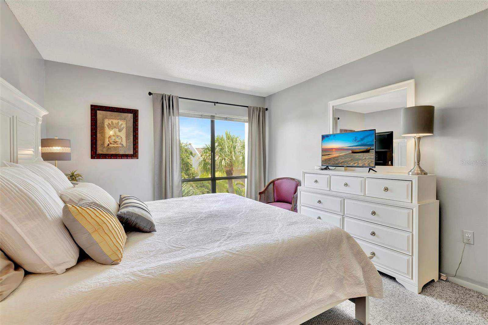 6157 MIDNIGHT PASS RD #E24