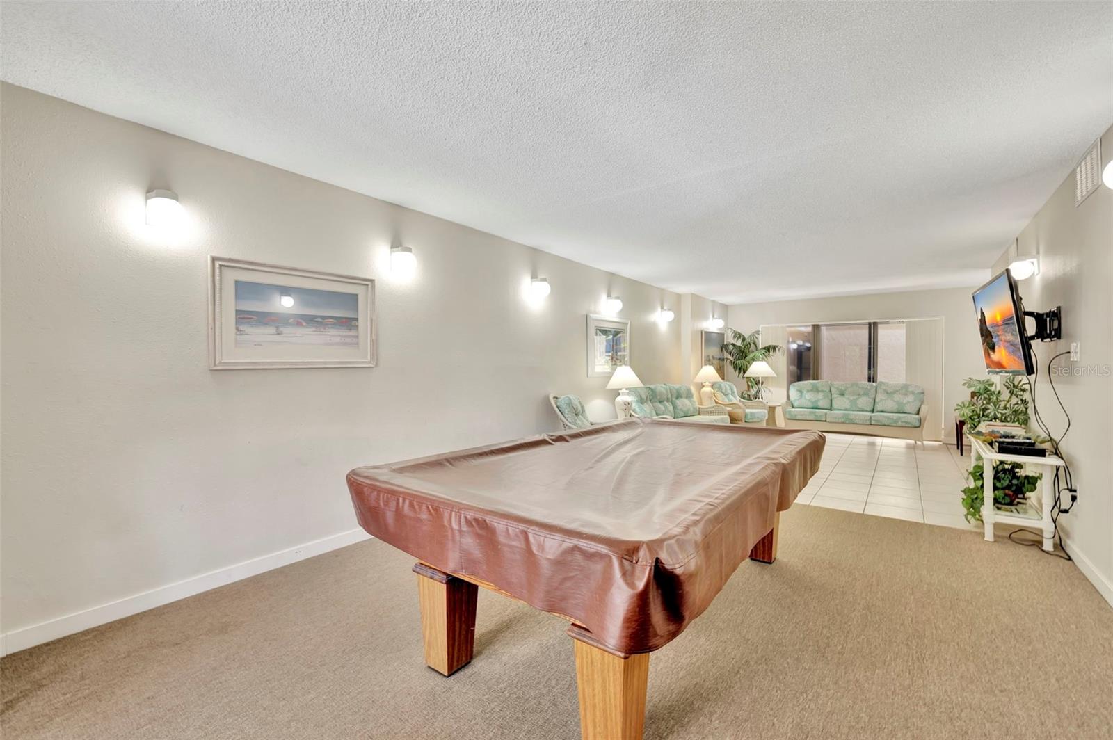 6157 MIDNIGHT PASS RD #E24