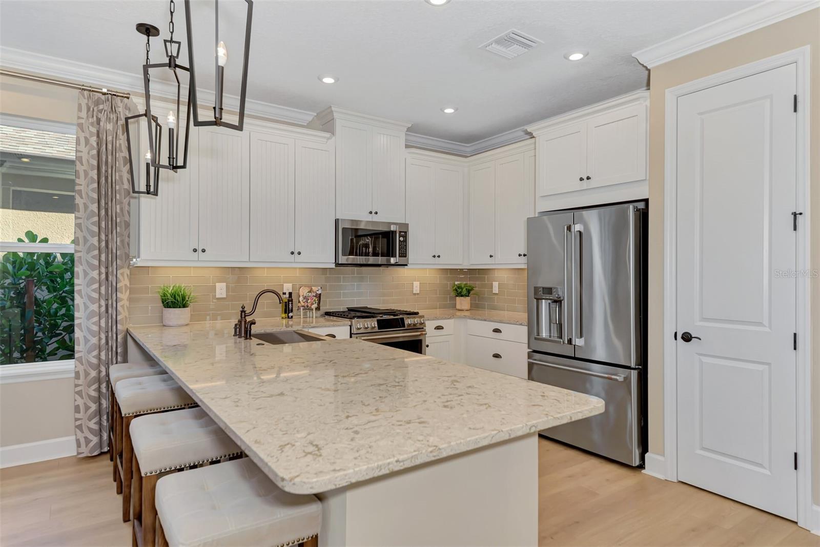 8216 SUMMER NIGHT RD