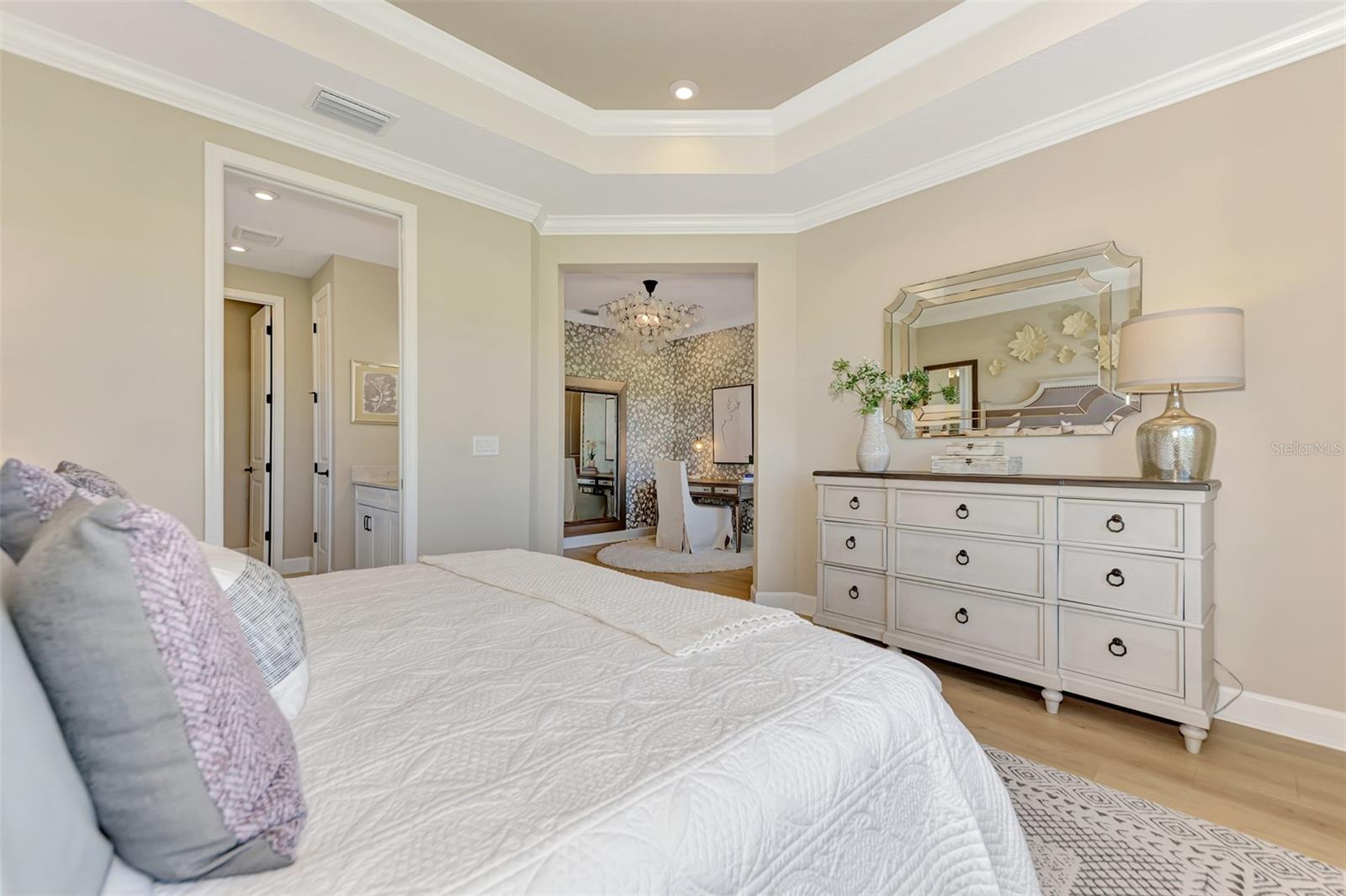 8216 SUMMER NIGHT RD