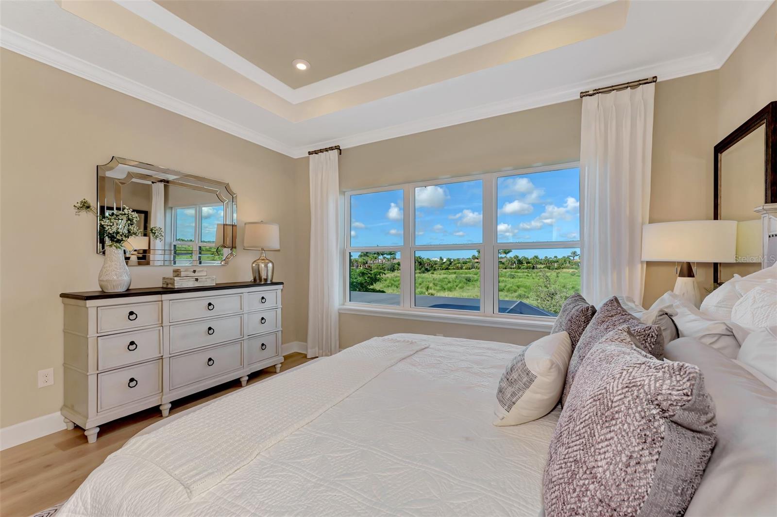 8216 SUMMER NIGHT RD