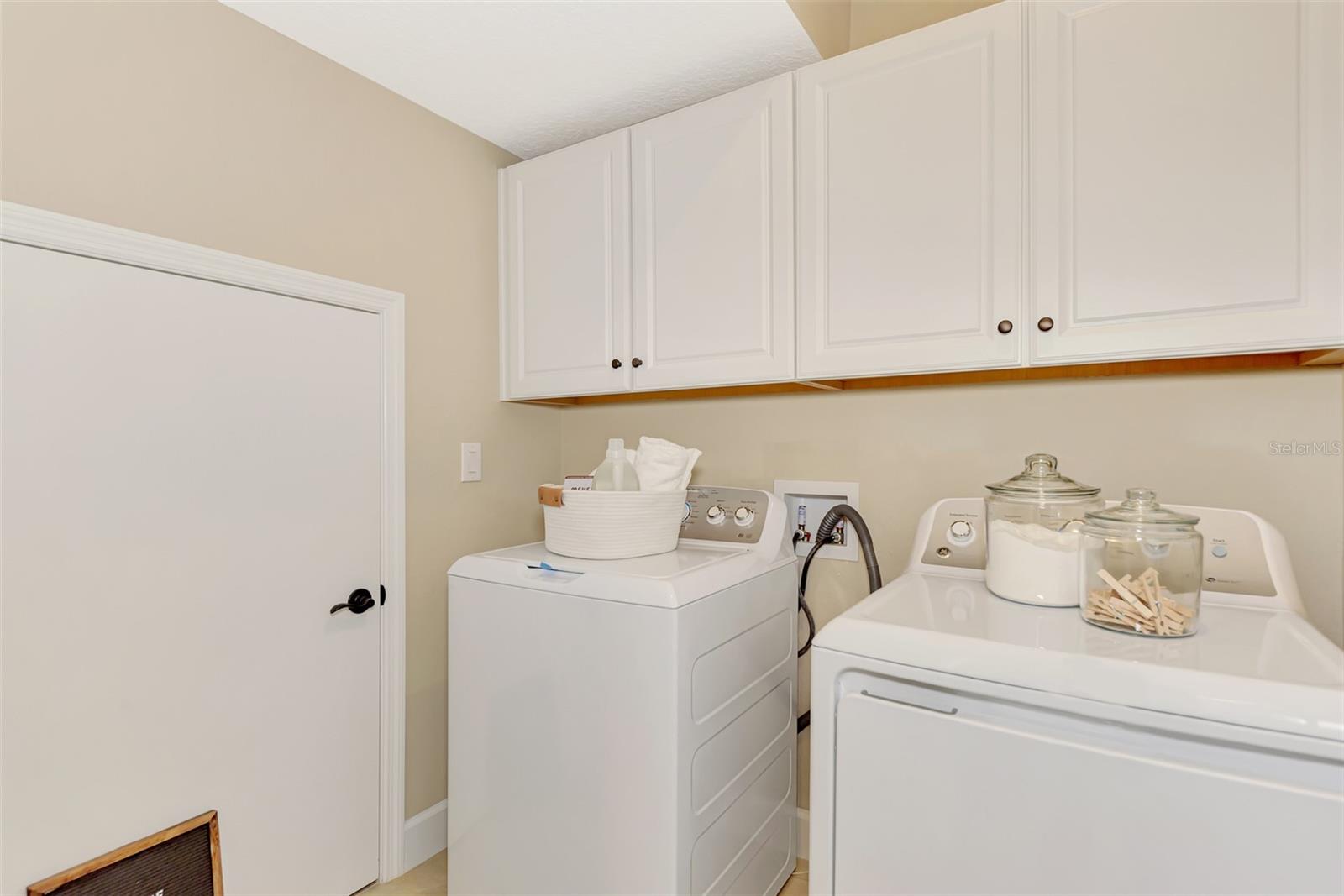 8216 SUMMER NIGHT RD