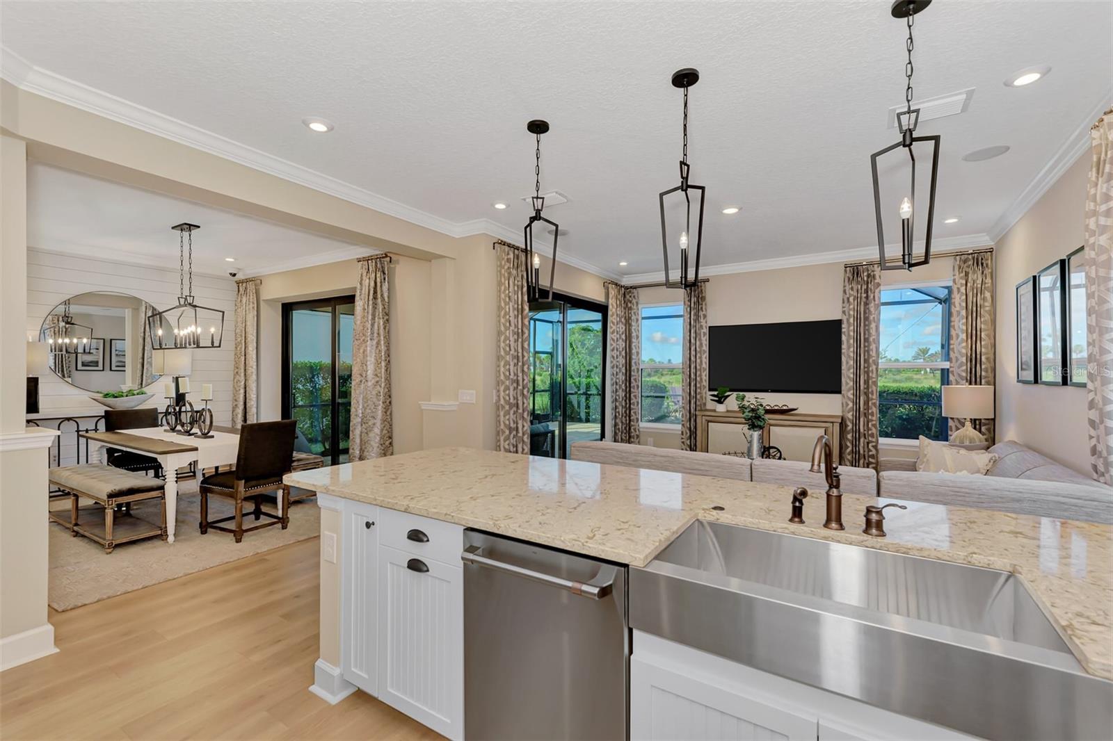 8216 SUMMER NIGHT RD