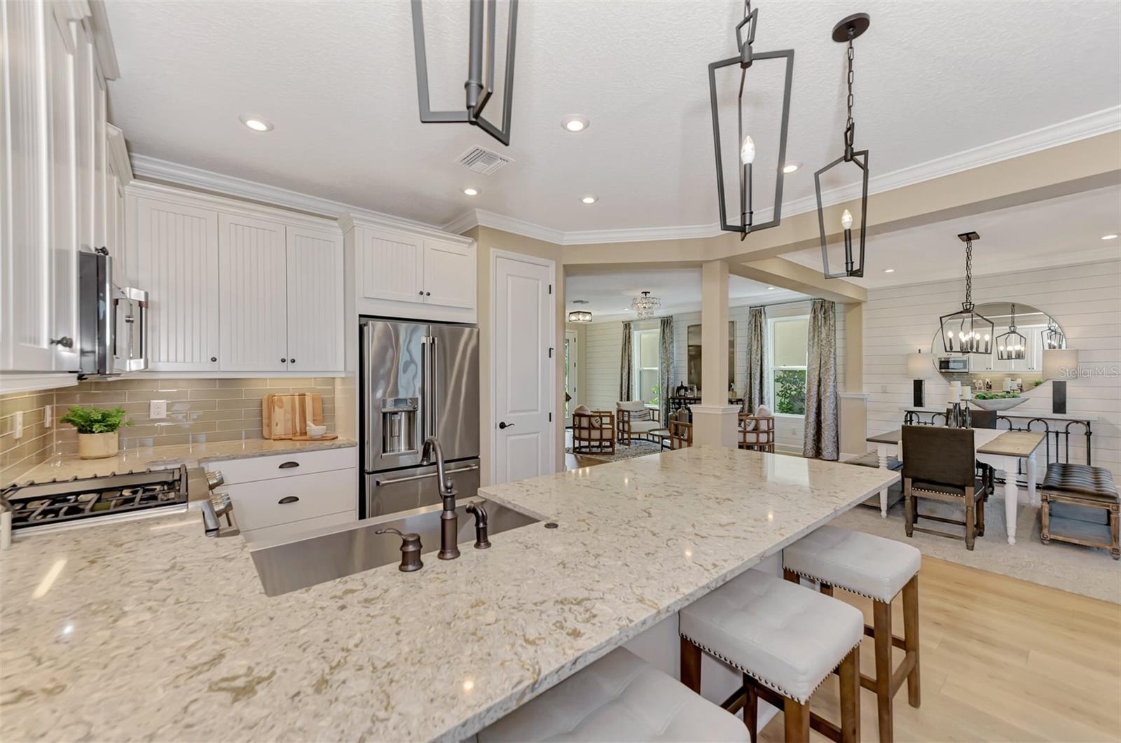 8216 SUMMER NIGHT RD