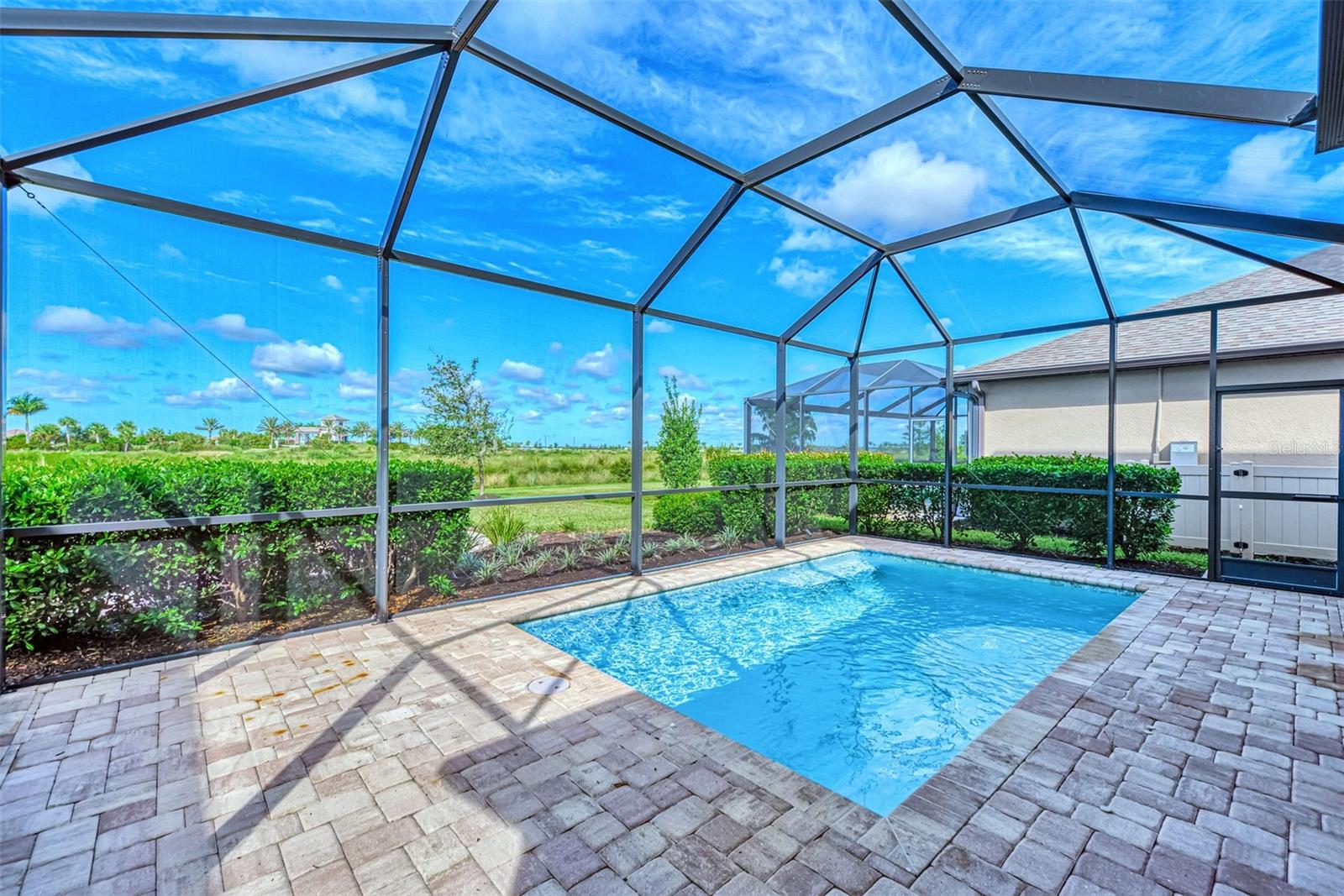 8216 SUMMER NIGHT RD