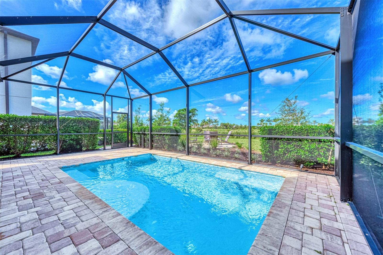 8216 SUMMER NIGHT RD