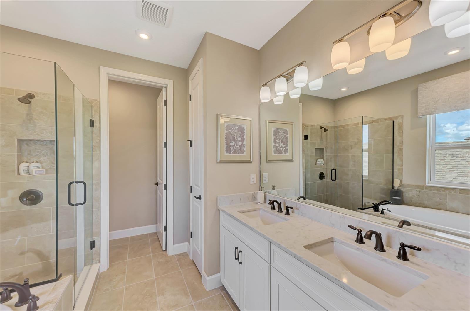 8216 SUMMER NIGHT RD