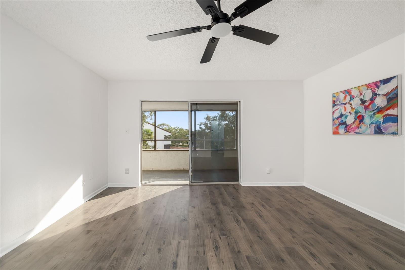 2585 COUNTRYSIDE BLVD #4302