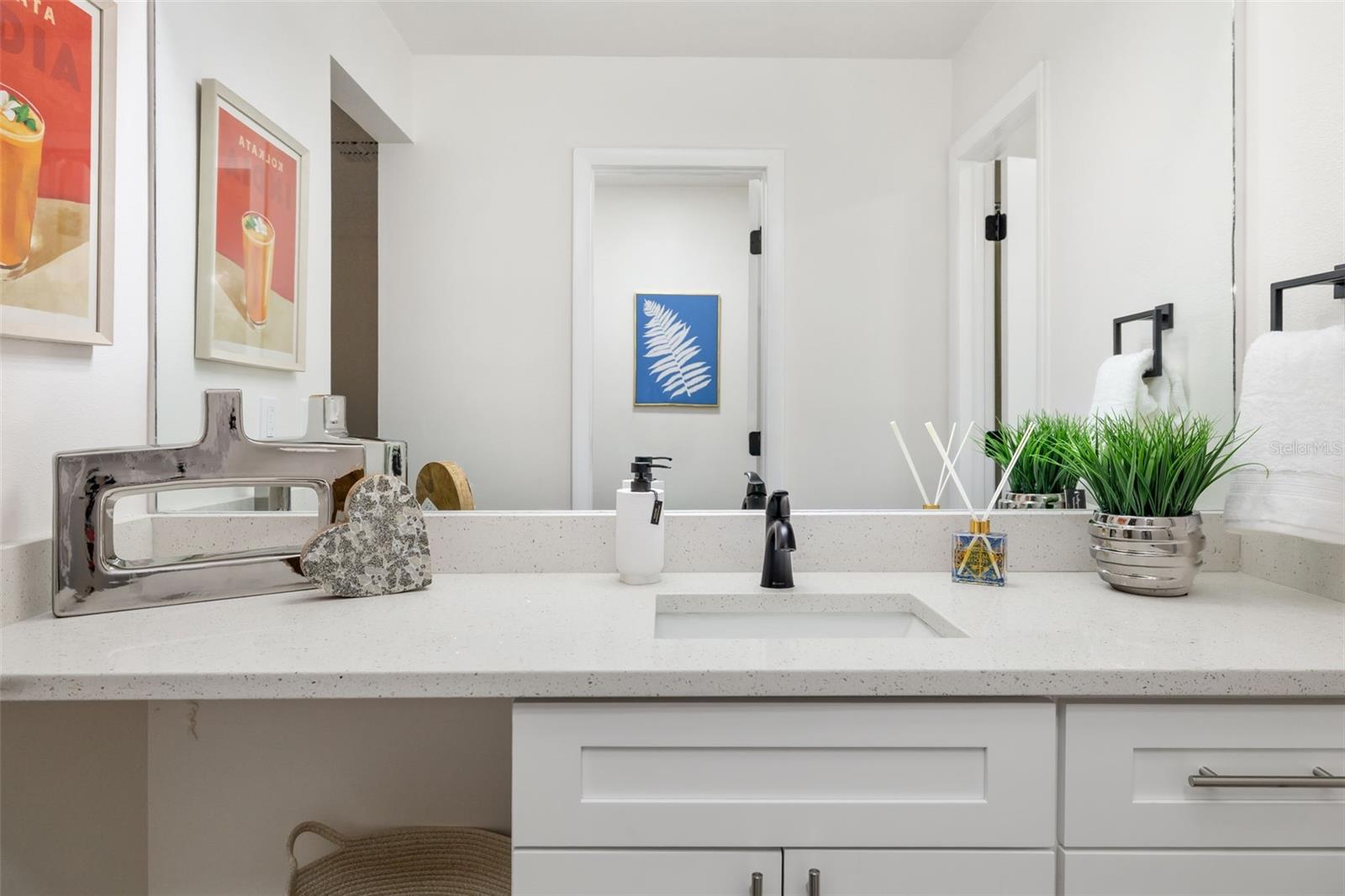 2585 COUNTRYSIDE BLVD #4302