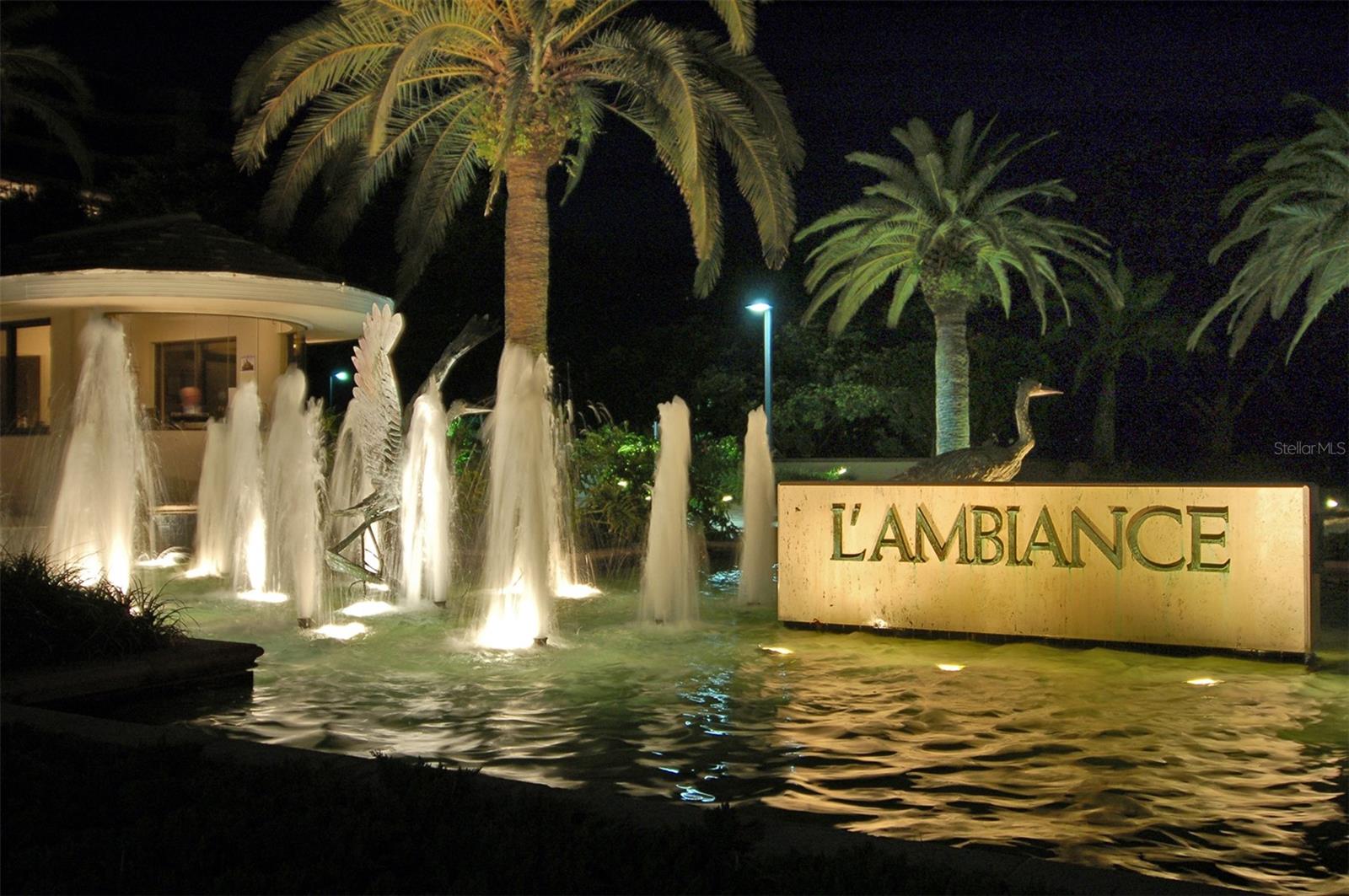 435 L AMBIANCE DR #L707