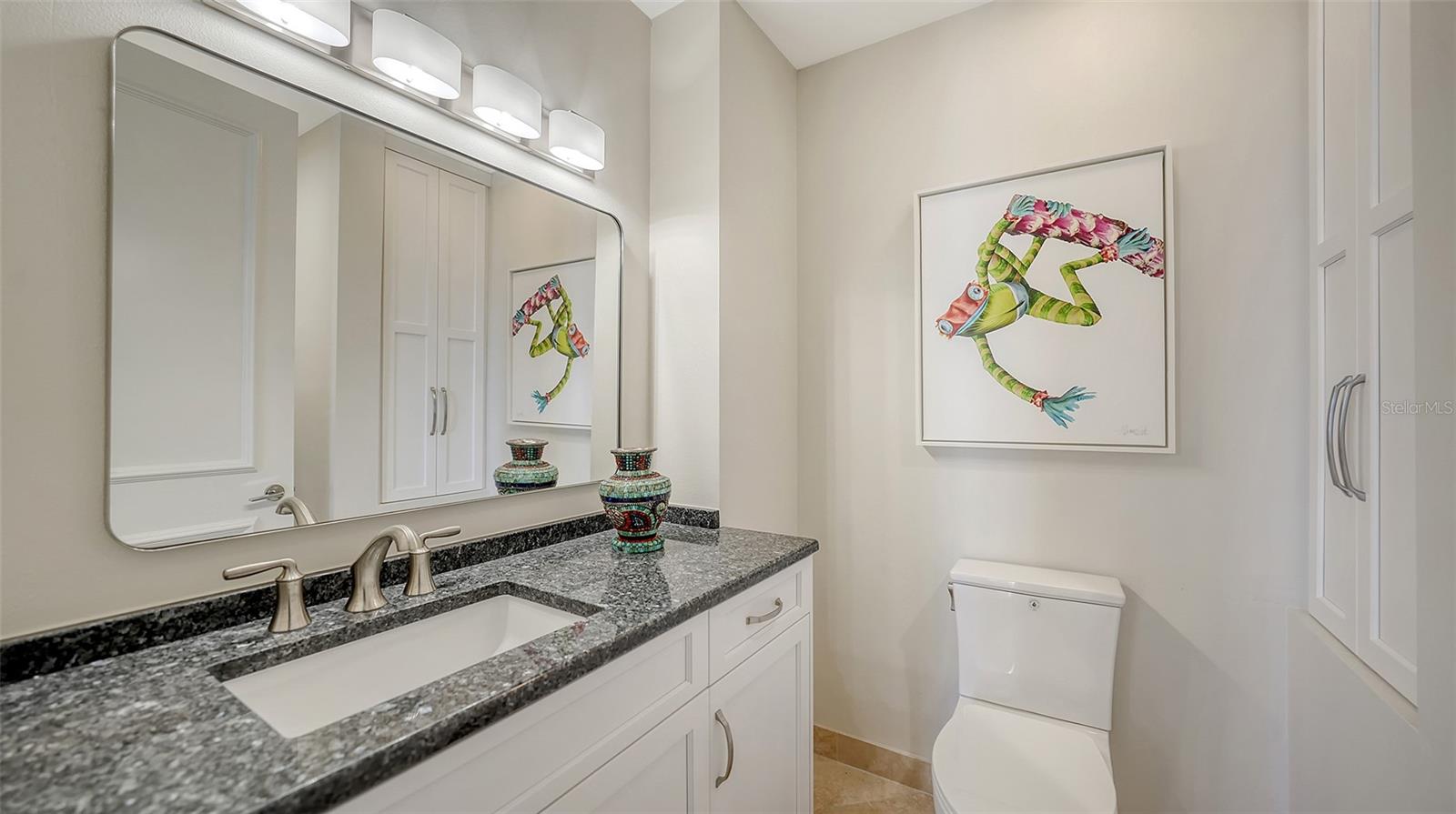 435 L AMBIANCE DR #L707