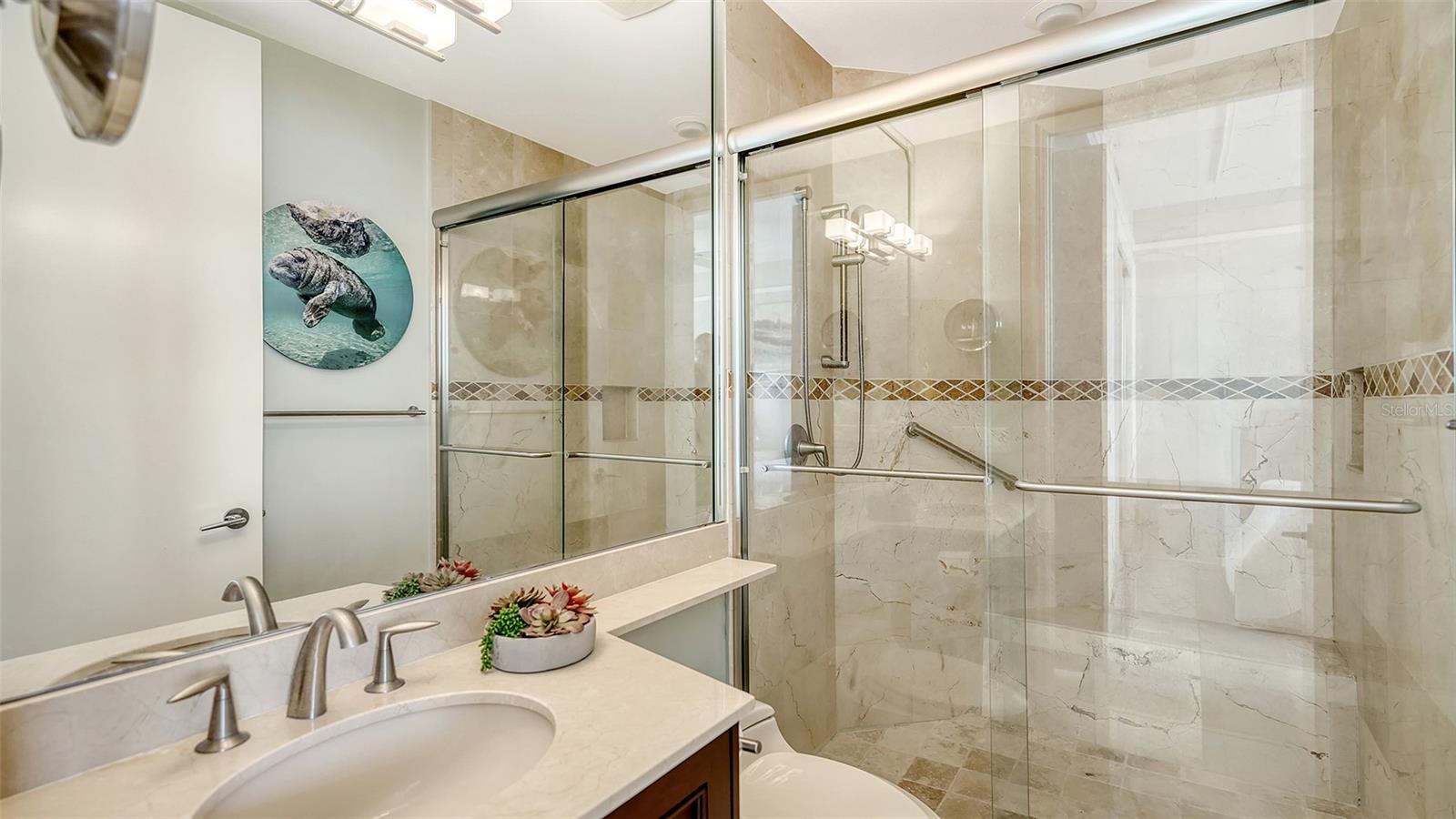 435 L AMBIANCE DR #L707