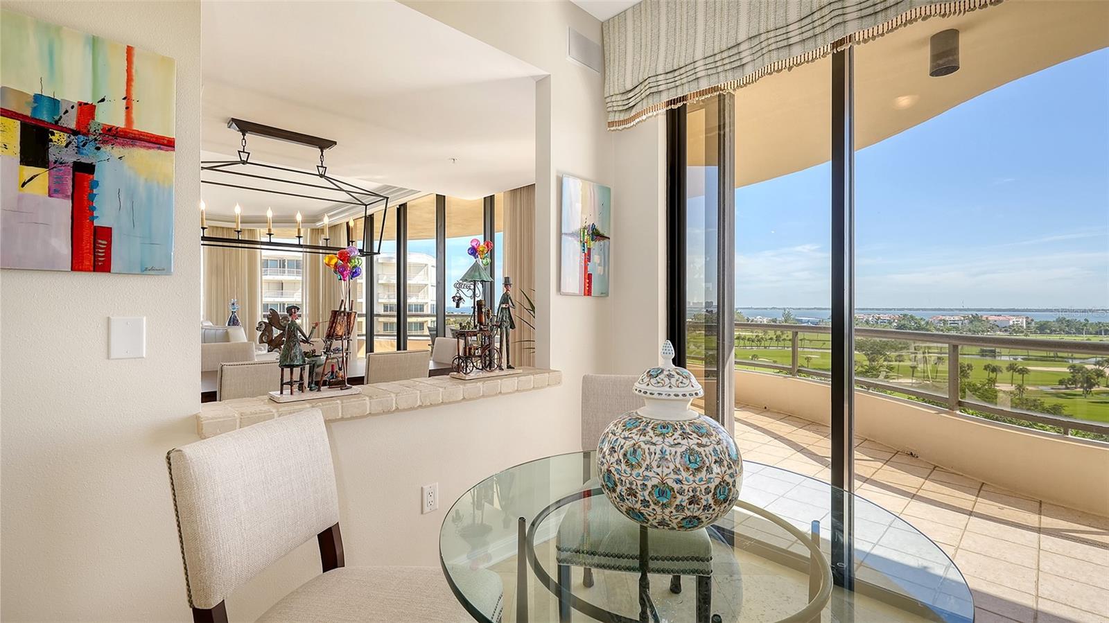 435 L AMBIANCE DR #L707