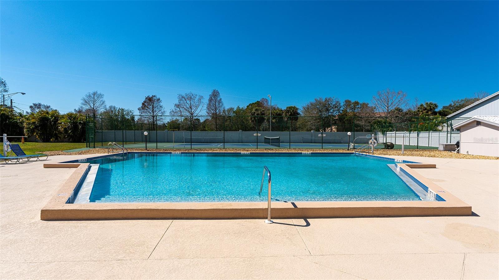 5366 CHRISTIE ANN PL #19