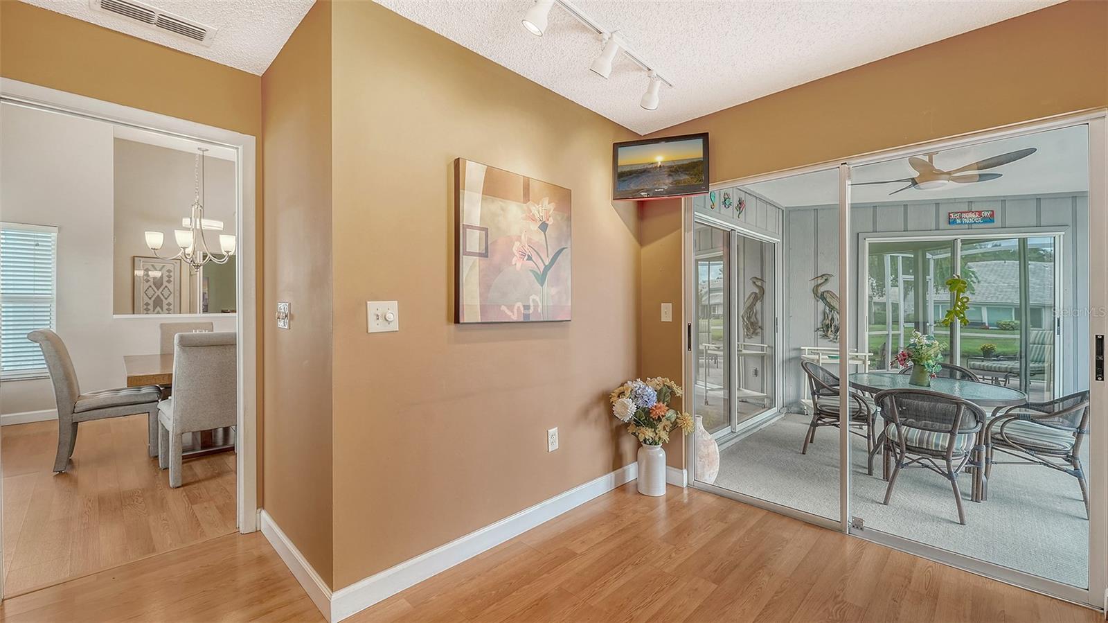 5366 CHRISTIE ANN PL #19