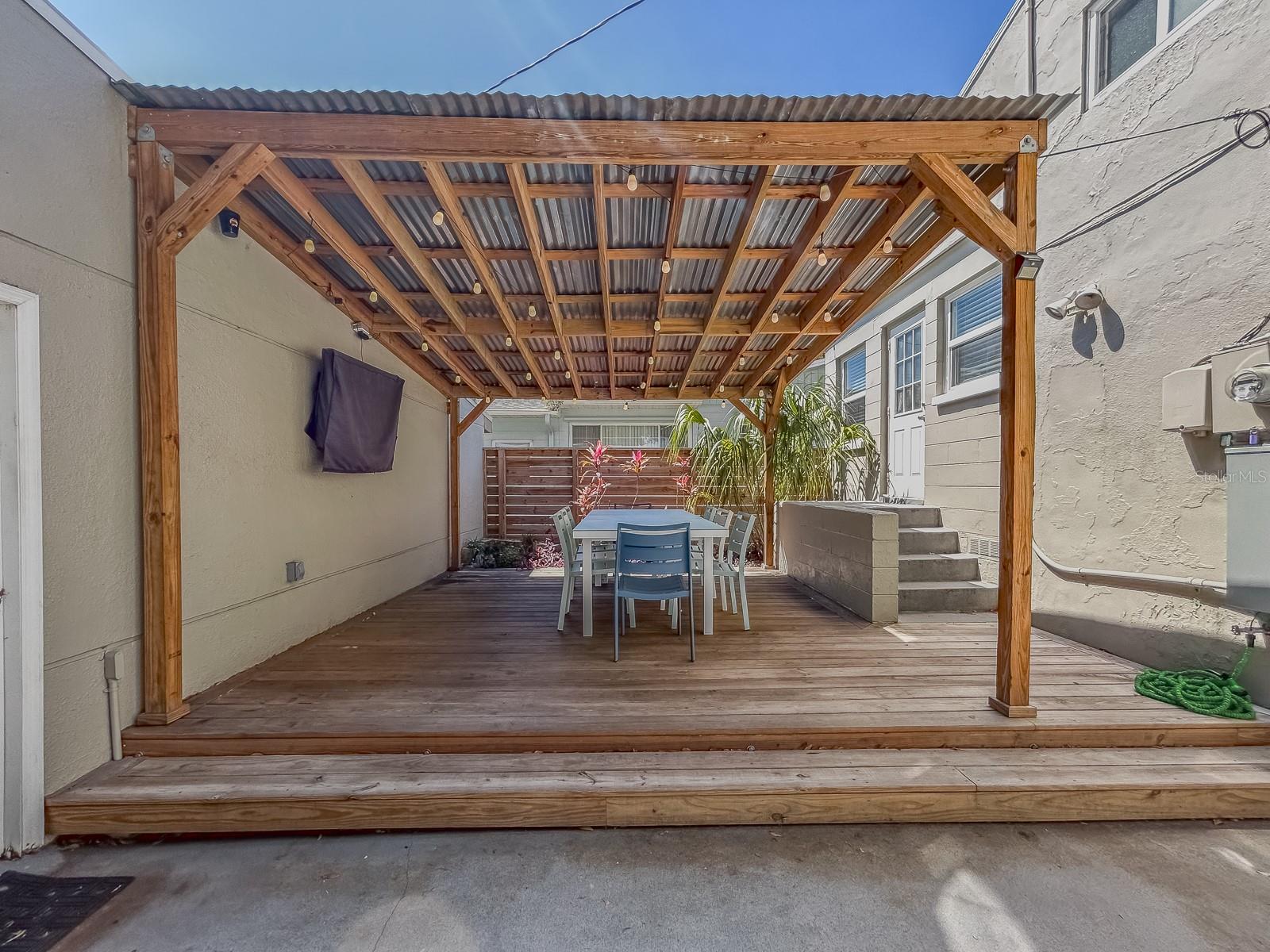 4247 DR MARTIN LUTHER KING JR ST N