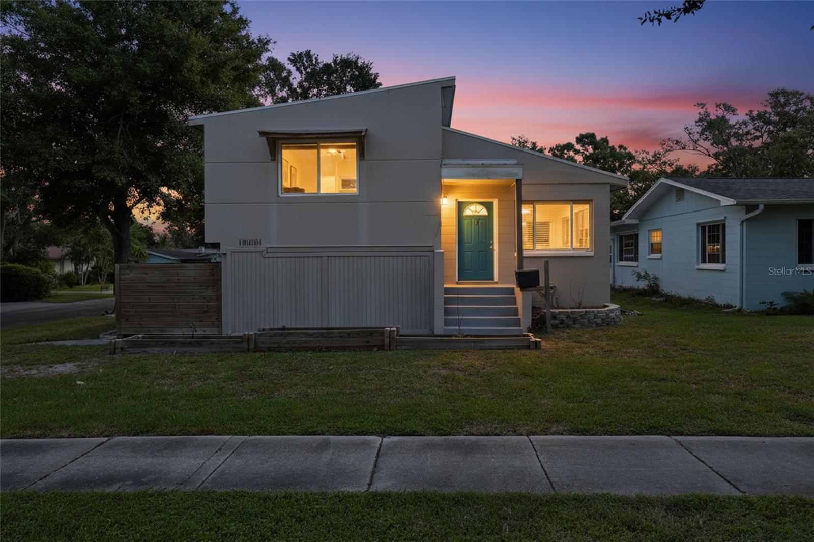 4247 DR MARTIN LUTHER KING JR ST N