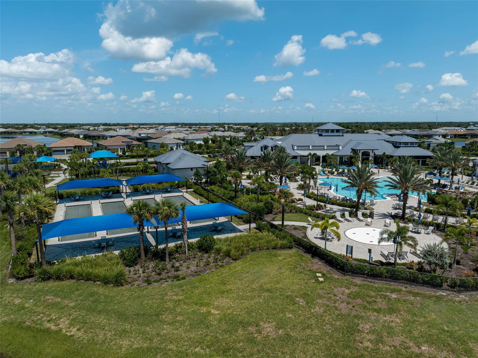 14698 HIDDEN SAWGRASS PATH