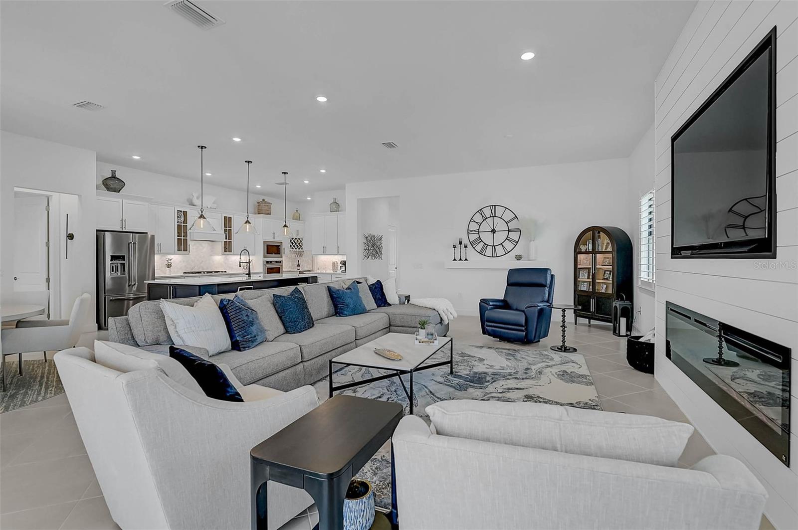 14698 HIDDEN SAWGRASS PATH