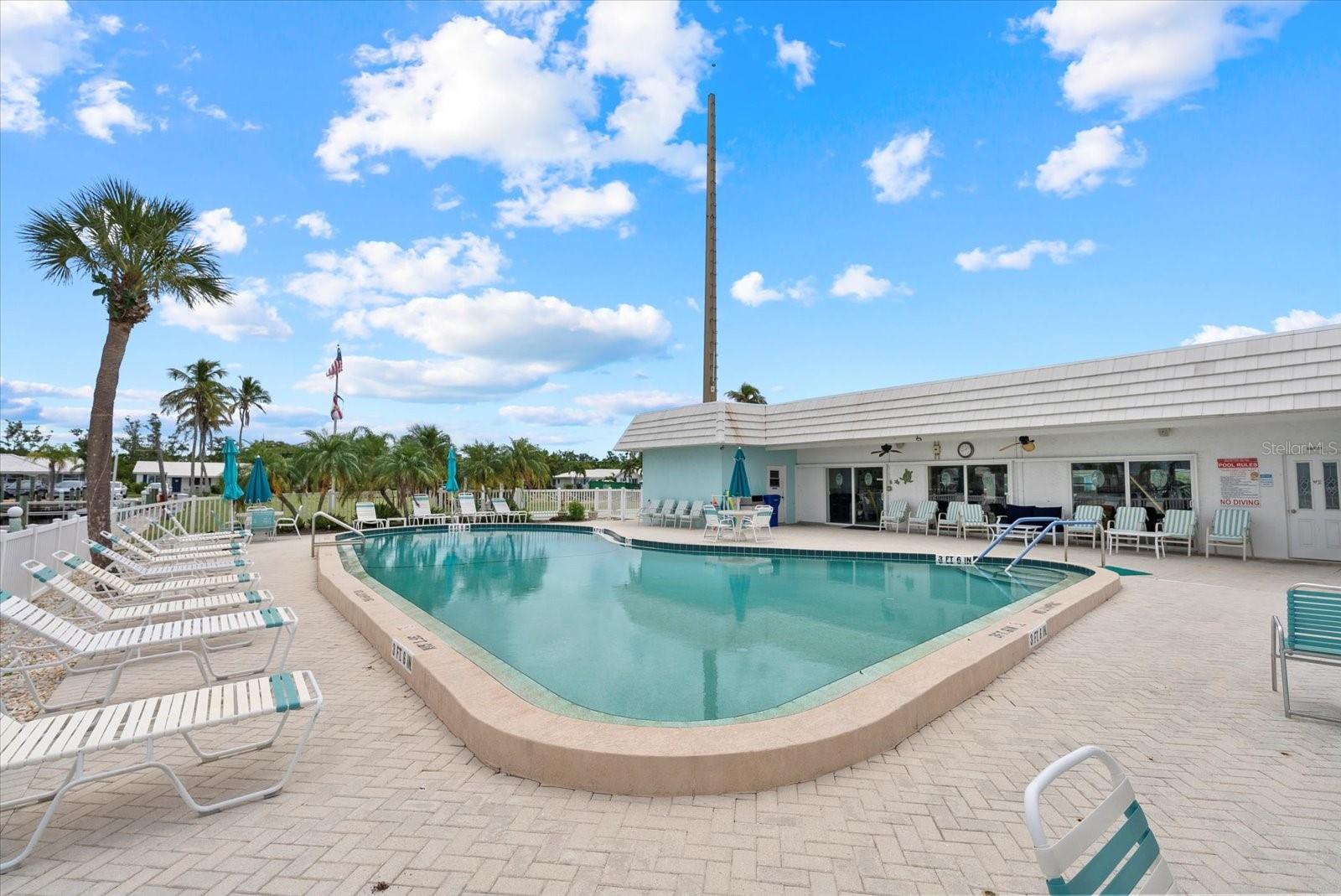 658 SPANISH DR S #108