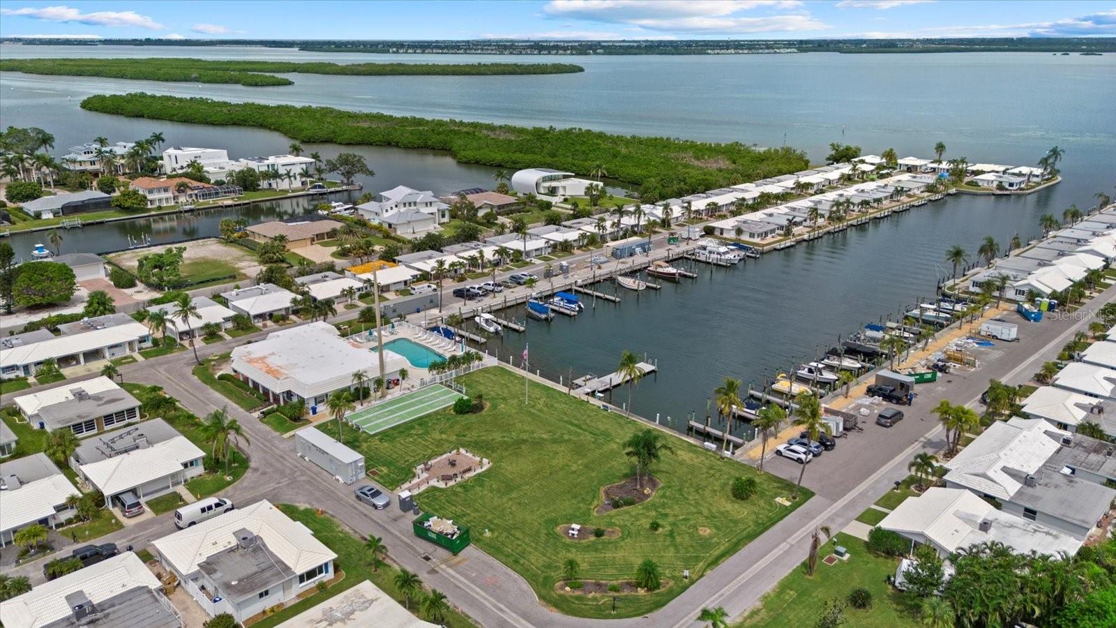 658 SPANISH DR S #108