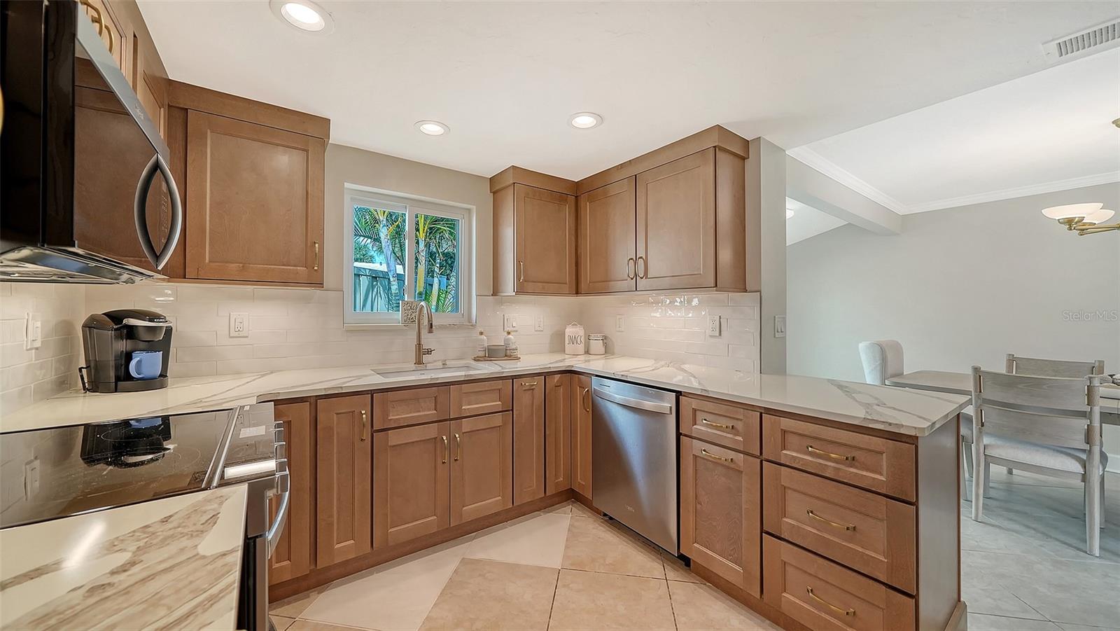 204 HOURGLASS WAY #V9