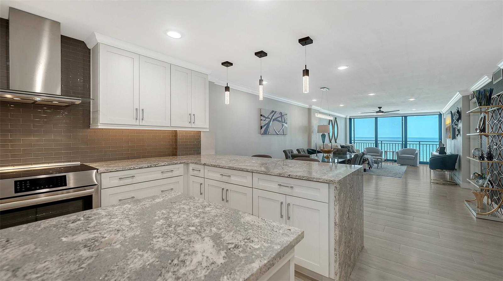 19 WHISPERING SANDS DR #1105