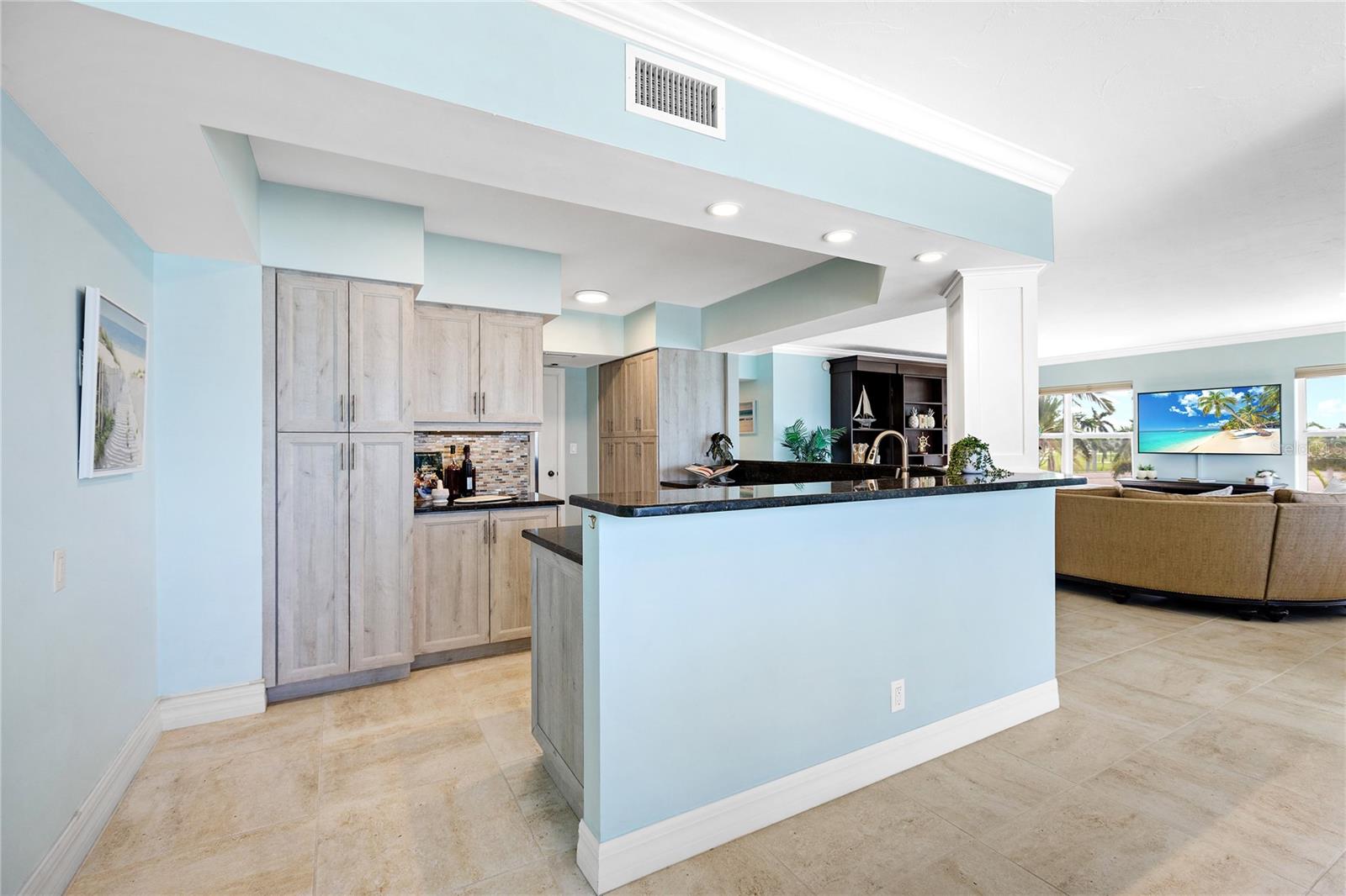 603 LONGBOAT CLUB RD #304N