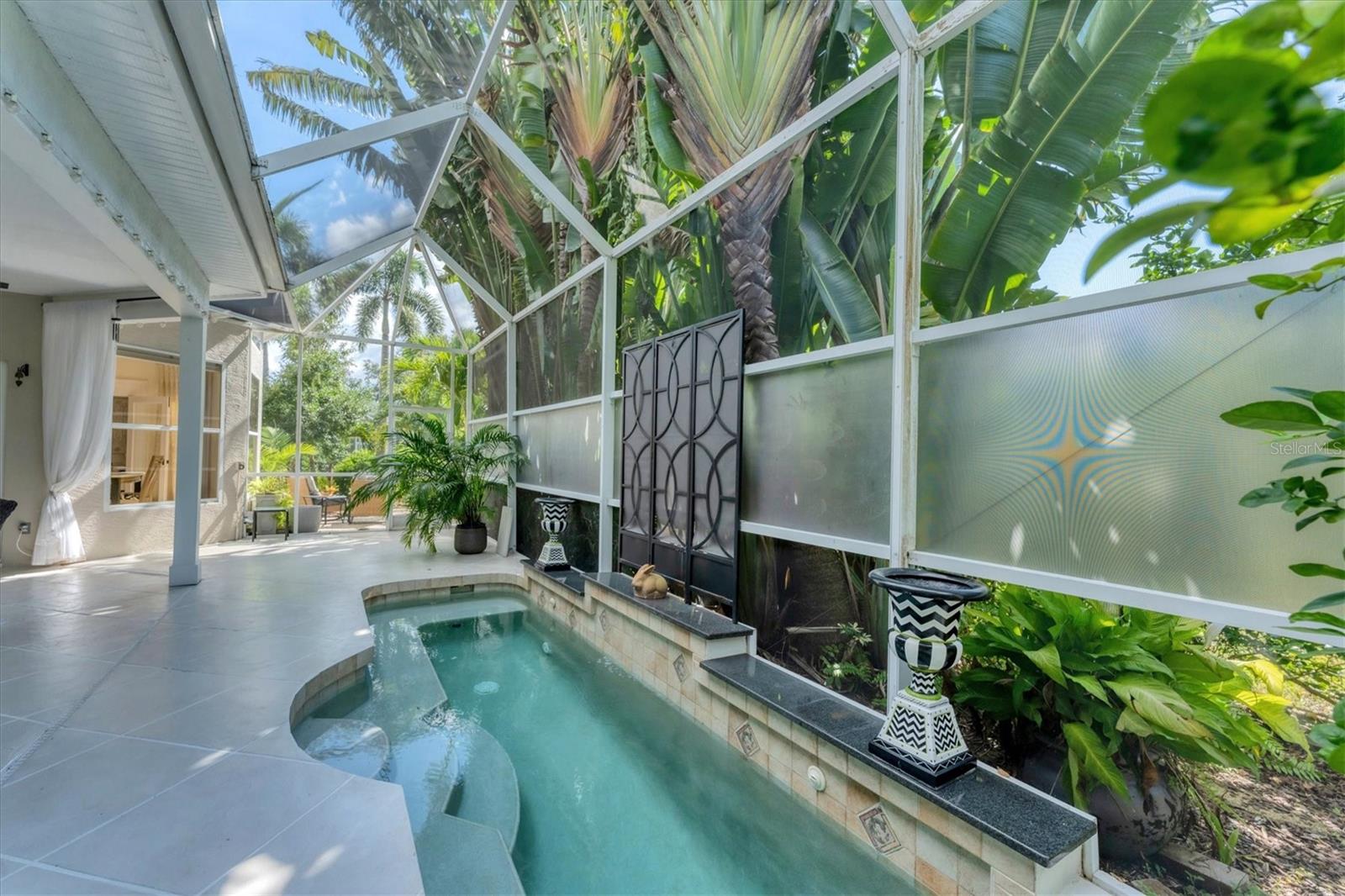 6102 SONESTA CT