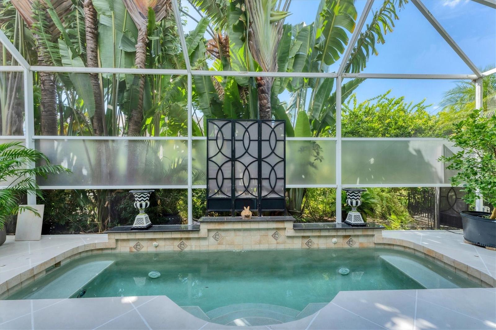 6102 SONESTA CT