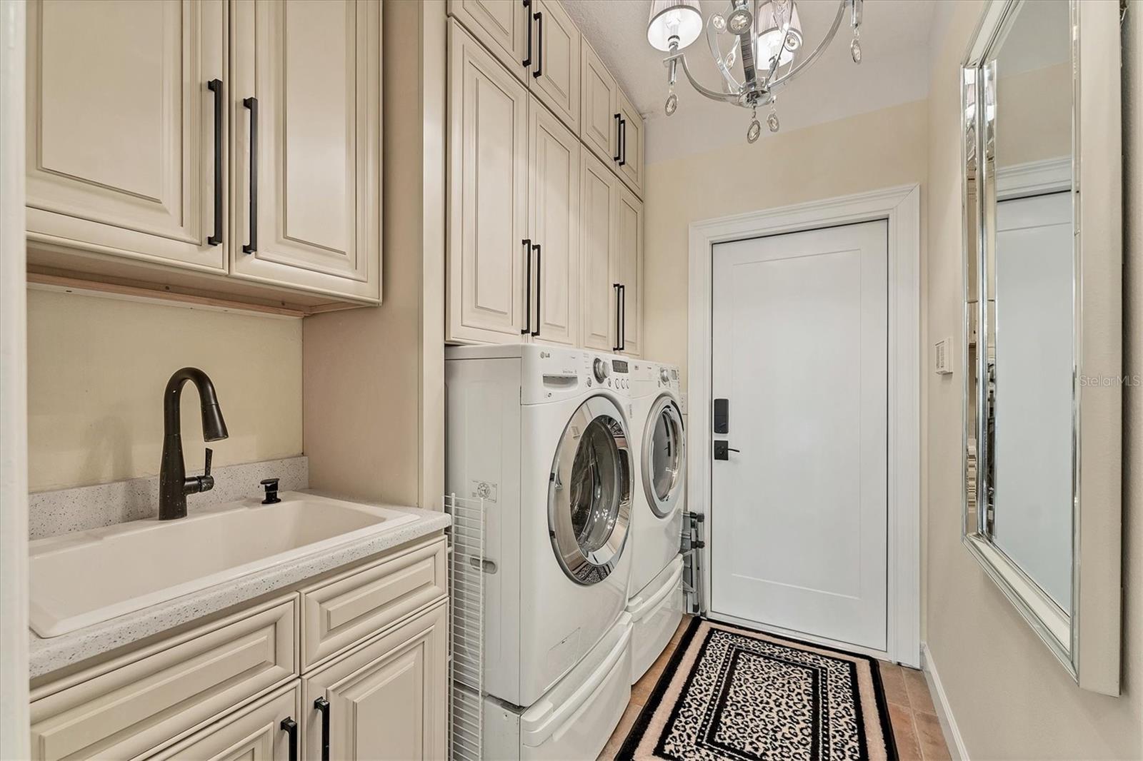 6102 SONESTA CT