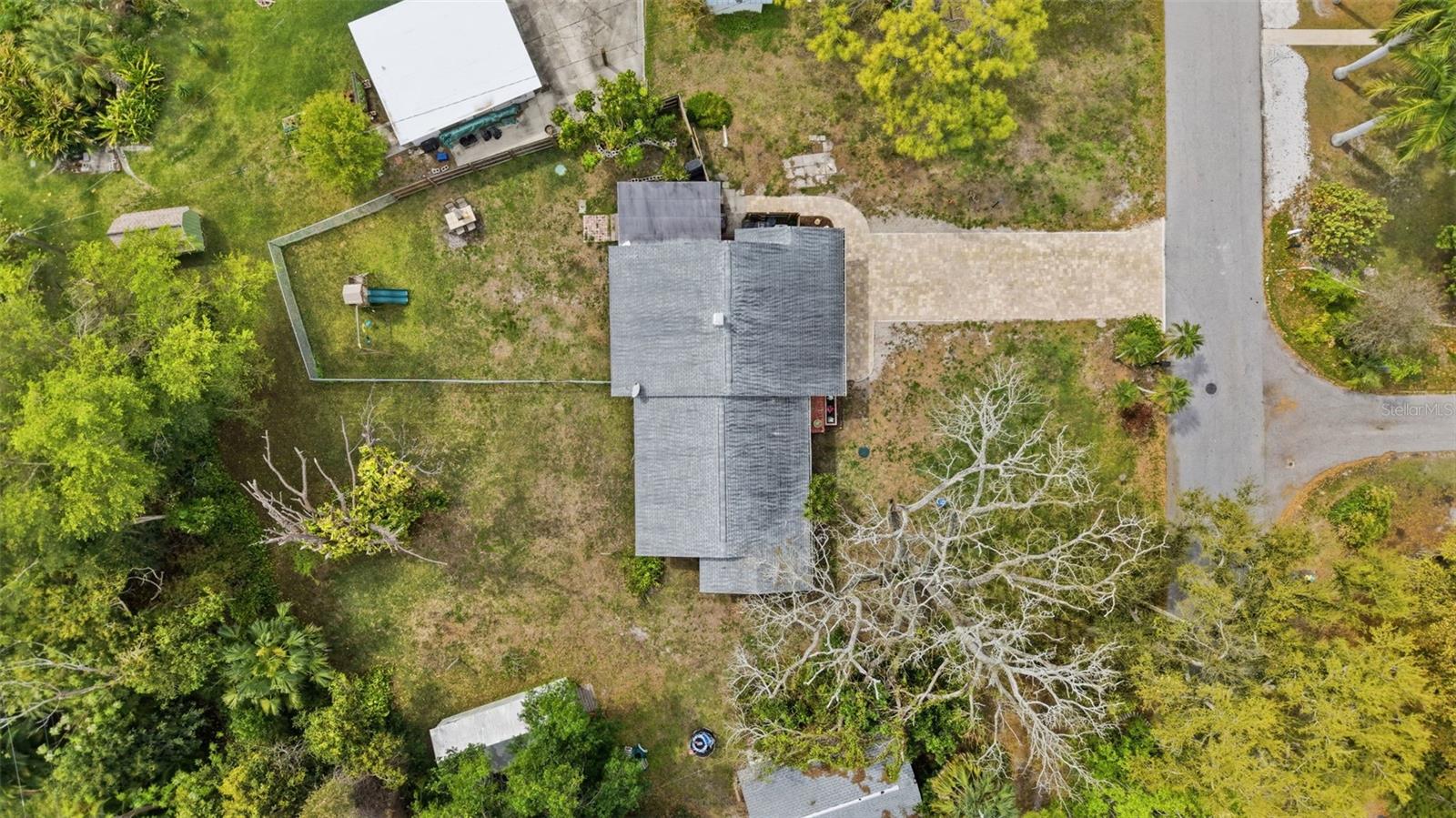 418 EDWARDS DR