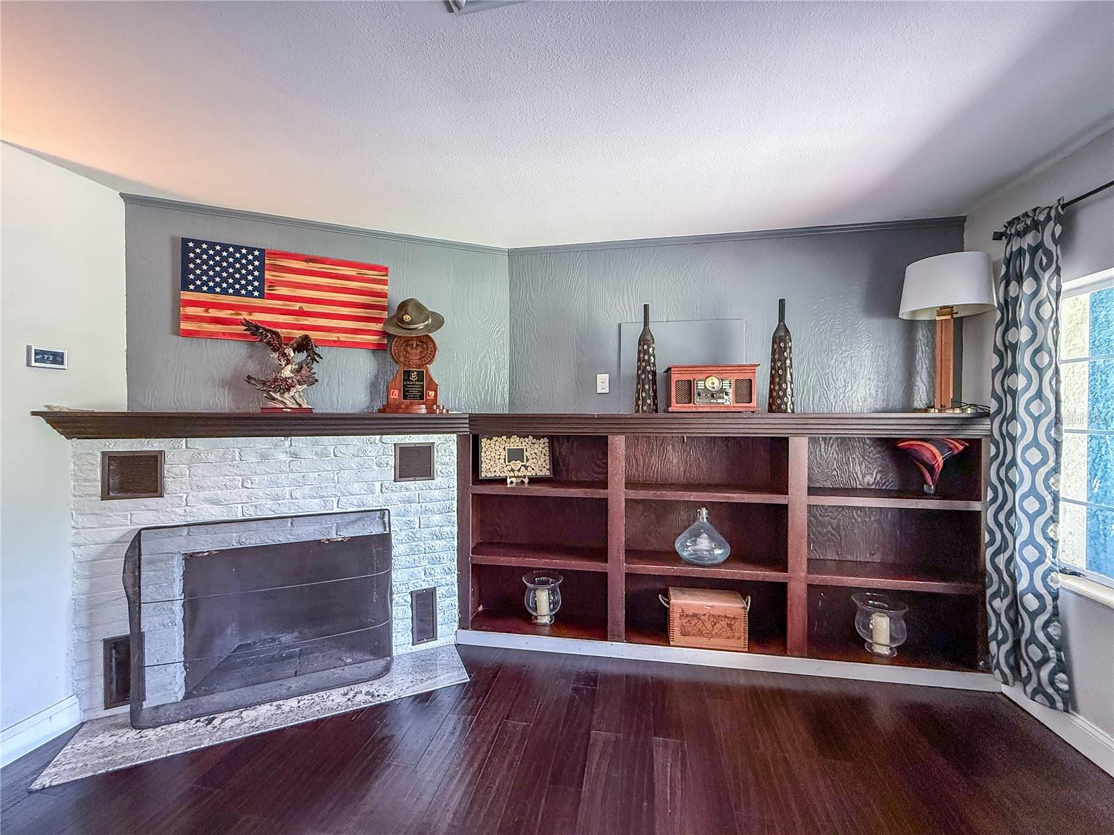 418 EDWARDS DR