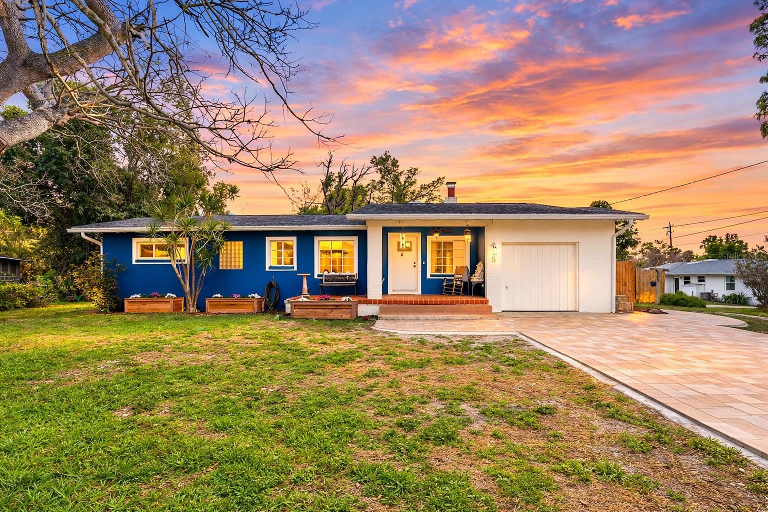 418 EDWARDS DR