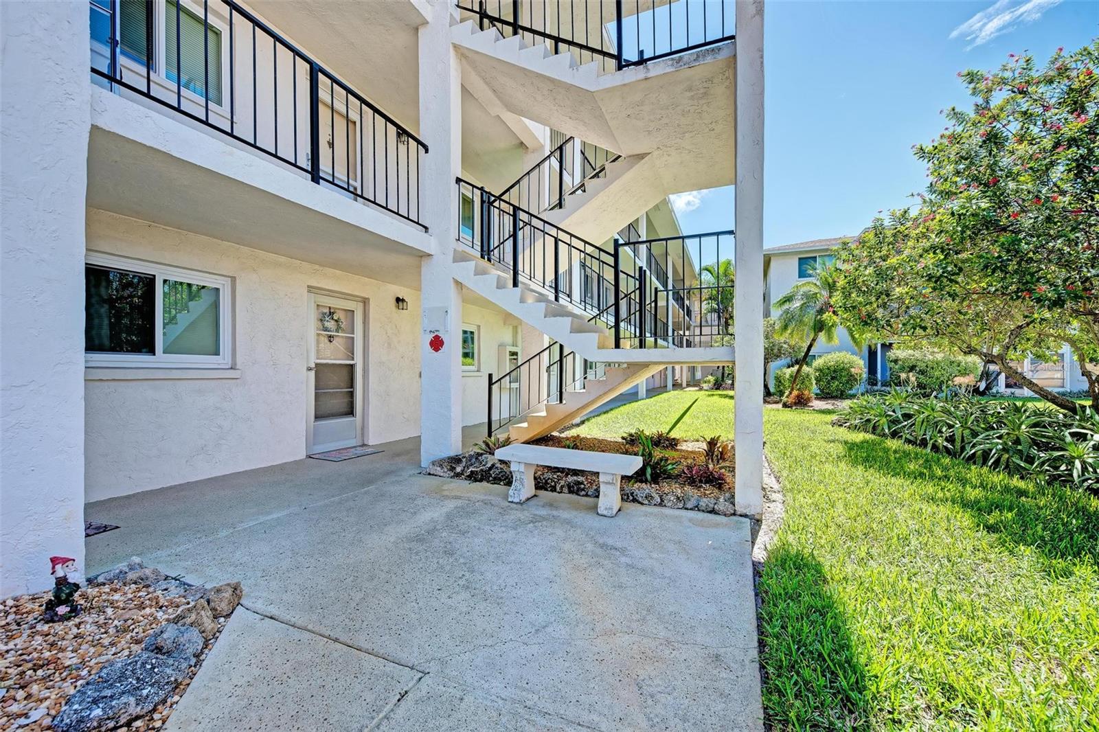 708 TAMIAMI TRL S #201