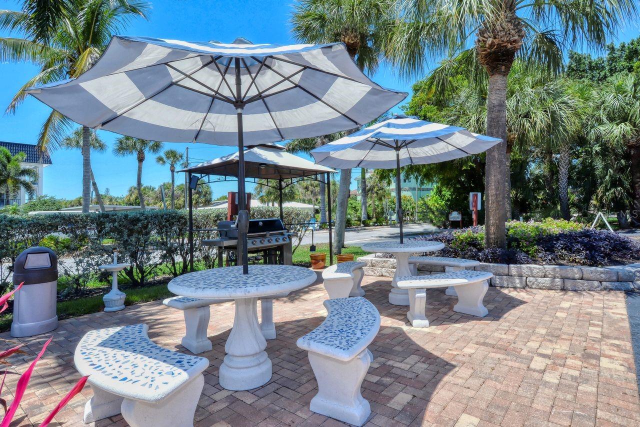 925 BEACH RD #109